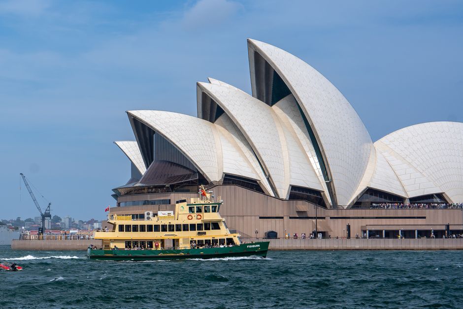 Sydney harbor sightseeing cruise